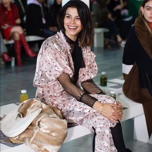 Meet your Posher, Cj